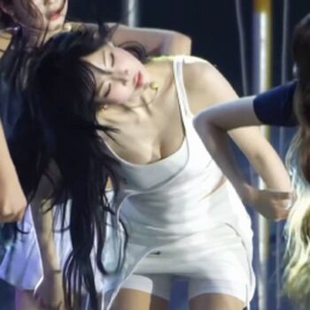 WomenK-pop