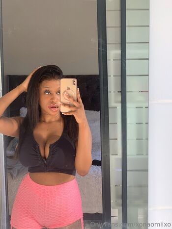 xonaomiixo