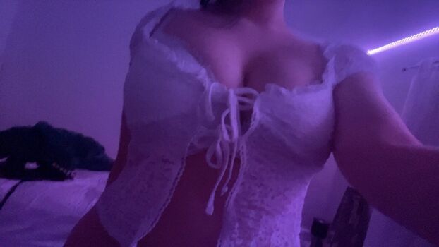 Xoxo_xli