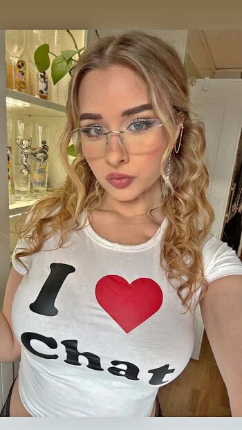 Full leaked Yaboielina private onlyfans photo