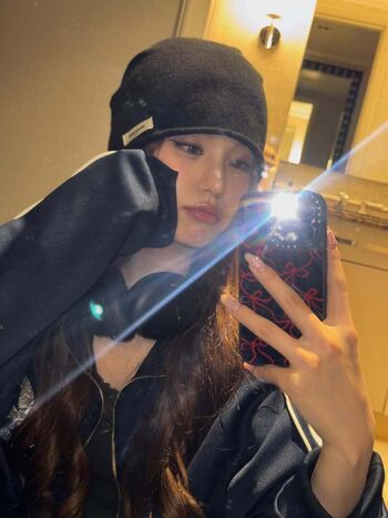 Full leaked Ariel winter ai porn / private onlyfans photo