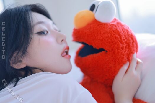 Yeonwoo Lee