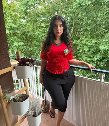Full leaked Larabeu/ private onlyfans photo