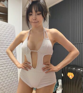 Full leaked Yoon froggy page private onlyfans photo