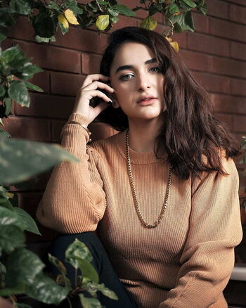 Full leaked Yumna zaidi private onlyfans photo