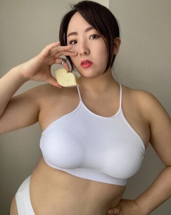 Yuna Manase