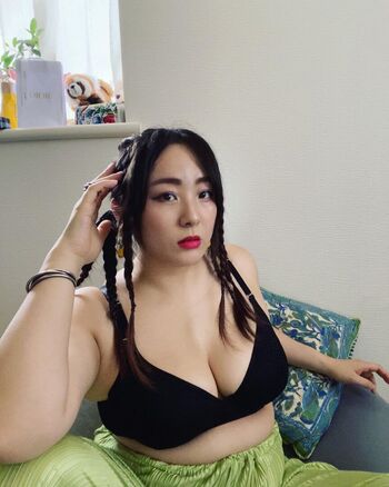 Yuna Manase
