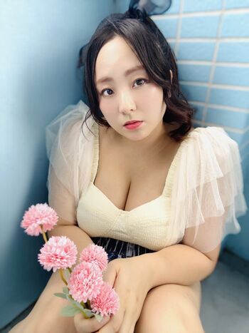 Yuna Manase