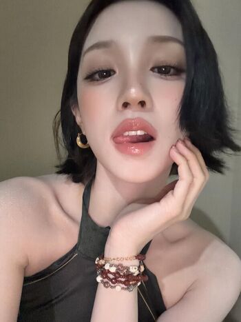 Full leaked Naomi clark/ private onlyfans photo