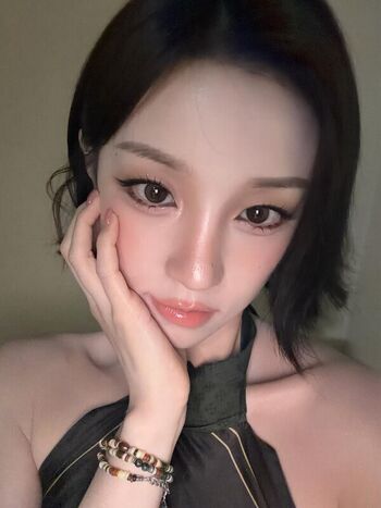 Full leaked H rvn / private onlyfans photo