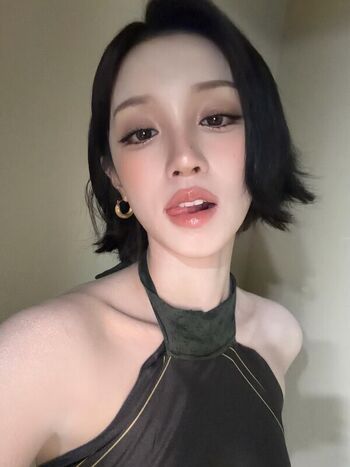 Full leaked East asian gym girls / private onlyfans photo