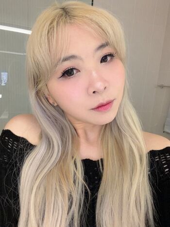 Full leaked Yvonnie  page private onlyfans photo