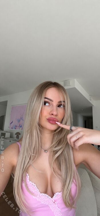 Full leaked Zclina private onlyfans photo