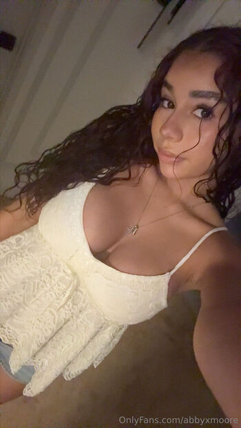 Zoe Hernan