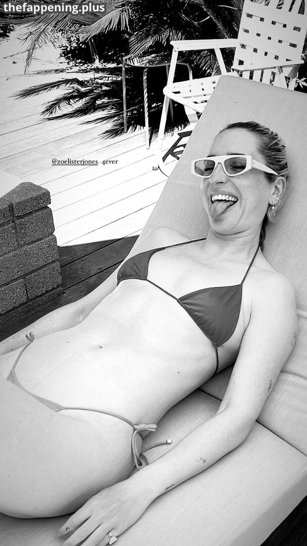 Zoe Lister Jones / https: / zoelisterjones Photo OnlyFans Nu #35