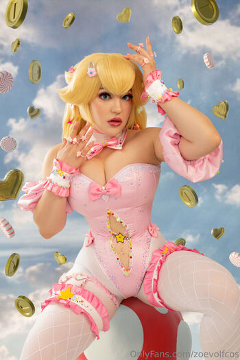 Zoe Volf Cosplay