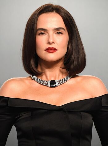 Full leaked Zoey deutch page private onlyfans photo