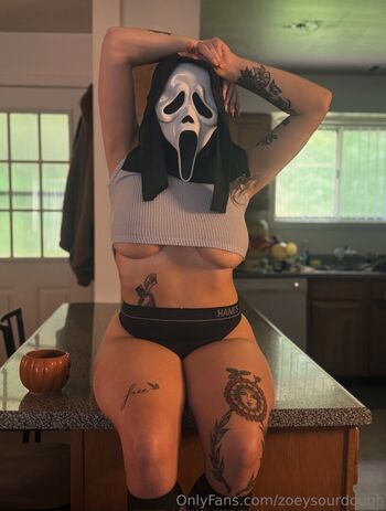 Full leaked Zoeysourdough private onlyfans photo