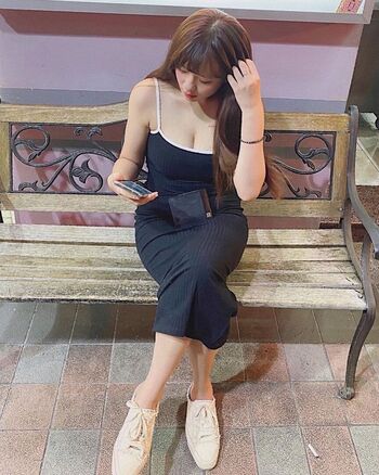 Full leaked Zoeytaiii zoey  page private onlyfans photo
