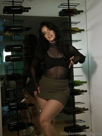 Full leaked Zoogirlq private onlyfans photo